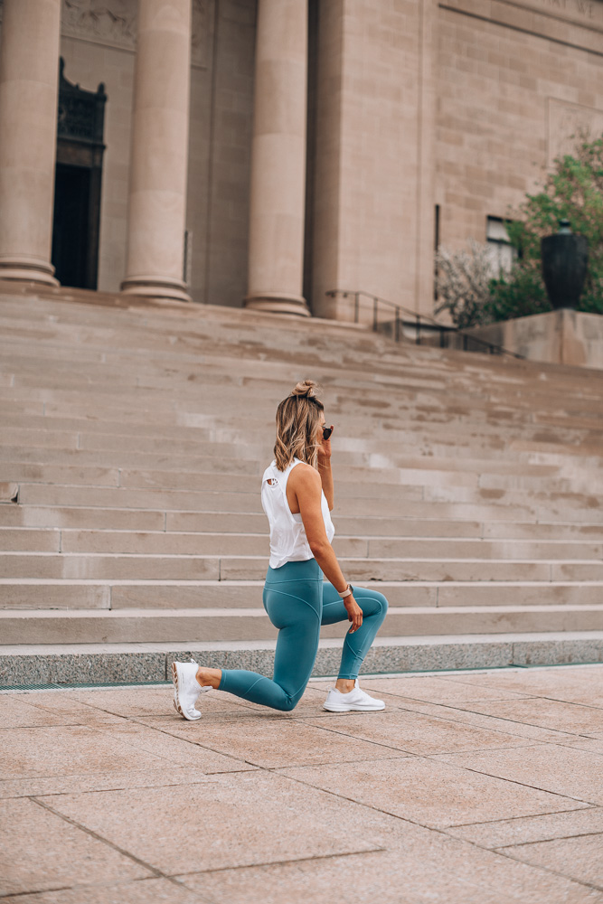 outdoor workout lunges