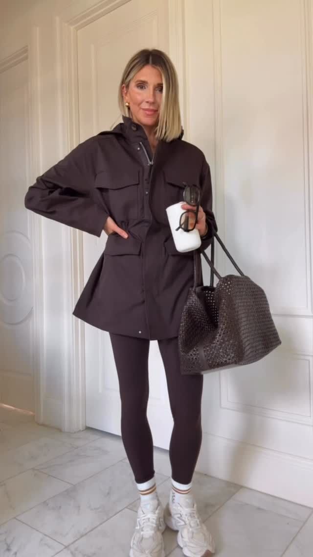 Comment SHOP and I'll send you a DM with a link to shop these outfits details. Xx

You have to be following me @vibemagzblog in order to get the message with details 💌

Direct links>> https://liketk.it/5jhGb #whattowear #momstyle #lululemon #fallmomoutfit #stylefashion #grwm